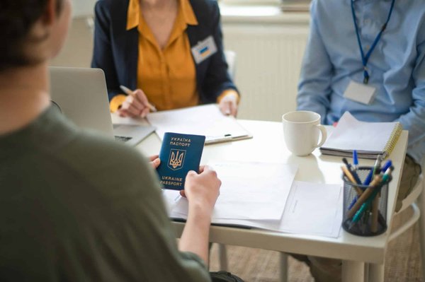 Comment renouveler un titre de séjour à Raincy ?